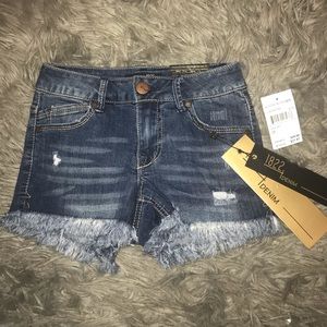 1822 denim shorts